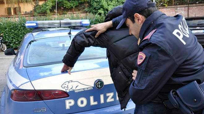 Schiavonea, arrestato un giovane incensurato con diverse dosi di marijuana: erano destinate allo spaccio