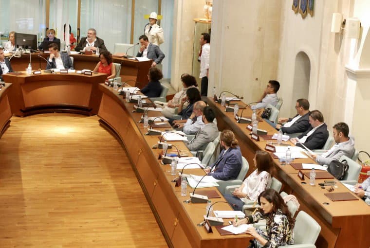 Corigliano-Rossano, la triste deriva dei 5 consiglieri (di maggioranza) oppositori di Stasi
