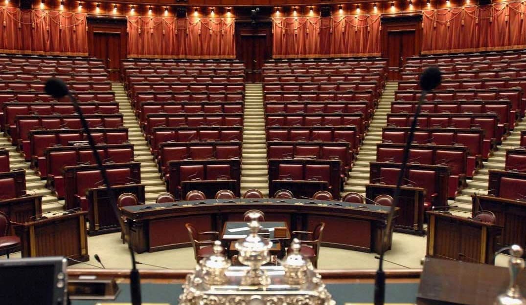 M5S Calabria: per le regioni italiane 11,3 miliardi per occupazione, riduzione orario lavoro e aiuti agli autonomi