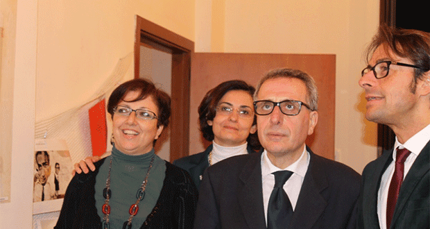 Rossano: installata la "Luce del Sud", monumento alla poesia