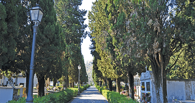 Emergenza cimiteri, non c'è più posto. Nell'Area Urbana ampliamento non più rinviabile
