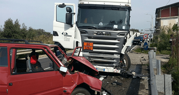 Rossano: incidente a Toscano, due feriti gravi