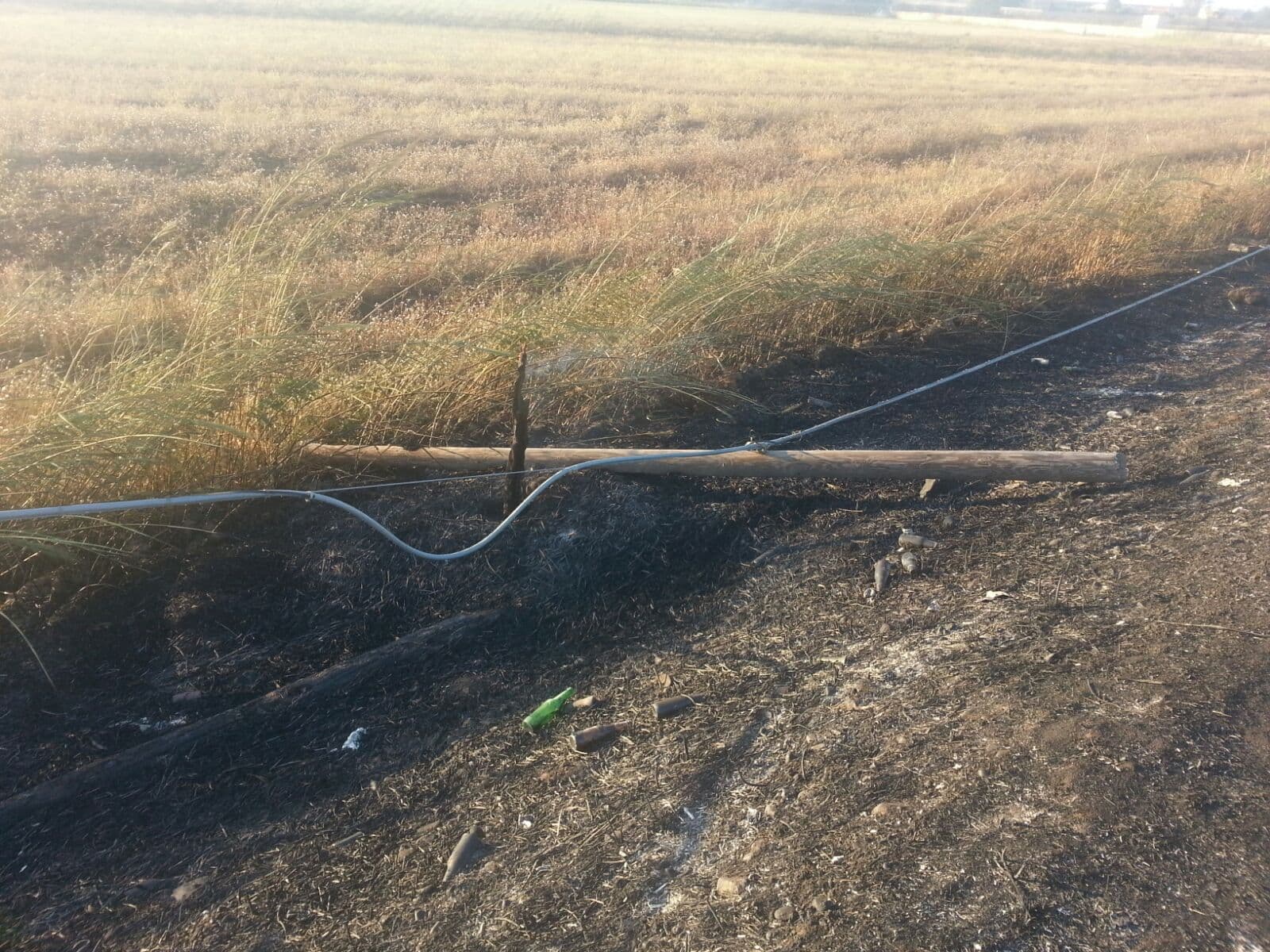 Corigliano, a fuoco sterpaglie sul tratto 106-Villaggio Frassa