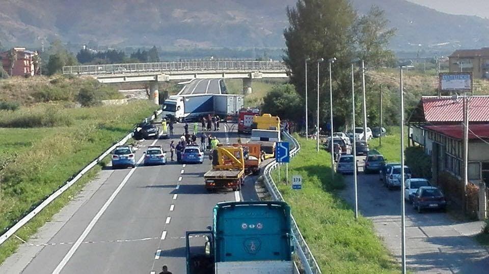 23 vittime sulla S.S.106: è Strage di Stato