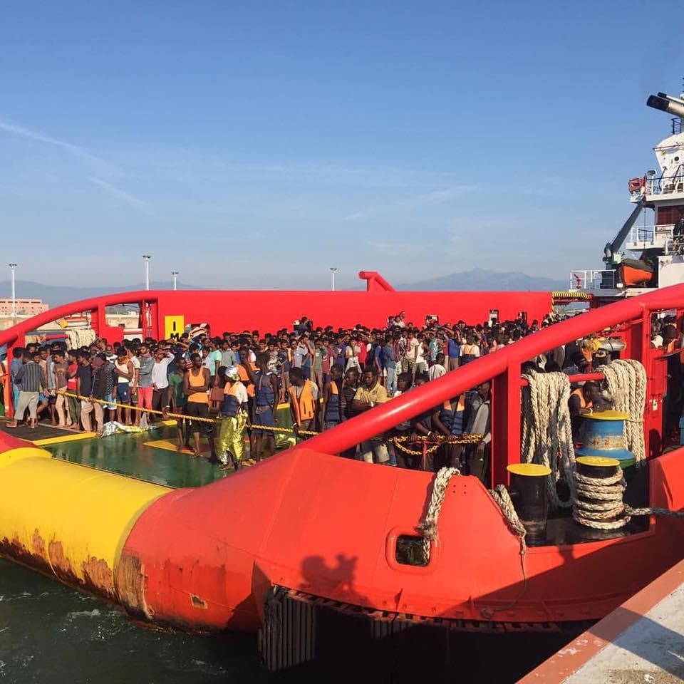 Corigliano, sbarco migranti: 24 i minori non accompagnati.