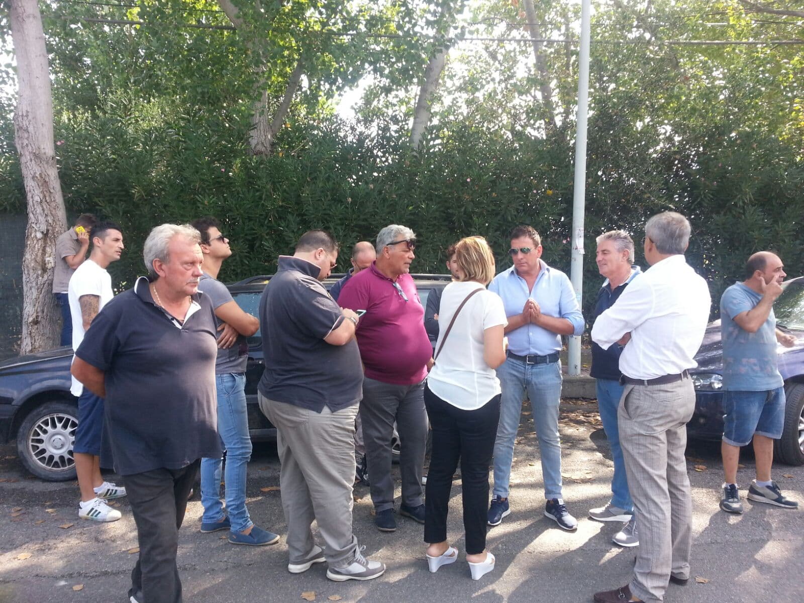 Migranti, presidio dei cittadini in contrada Seggio
