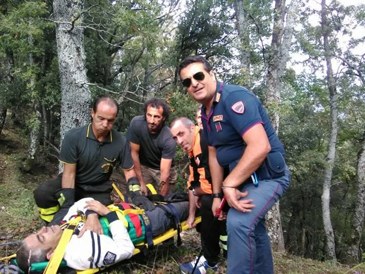 Vigili del Fuoco salvano uomo caduto in burrone montagna Rossano