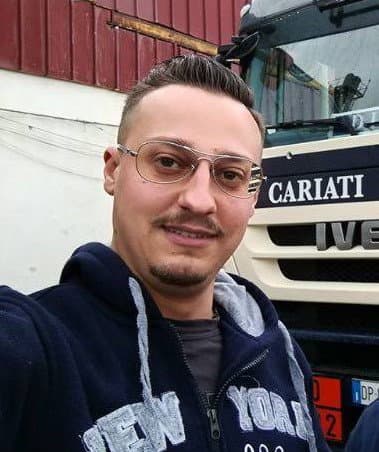 Violento scontro frontale, muore giovane centauro rossanese