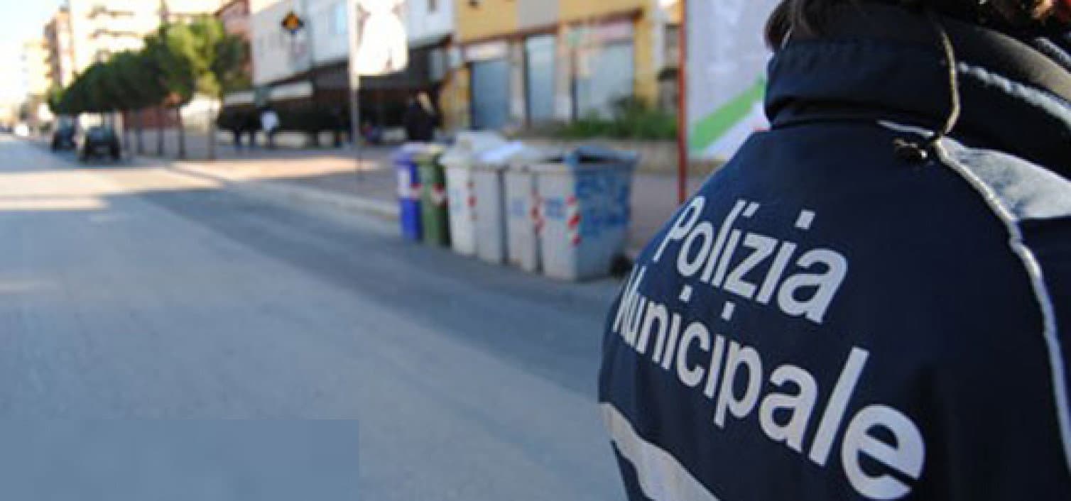 Occupazioni abusive a Cosenza, sgomberate famiglie rom