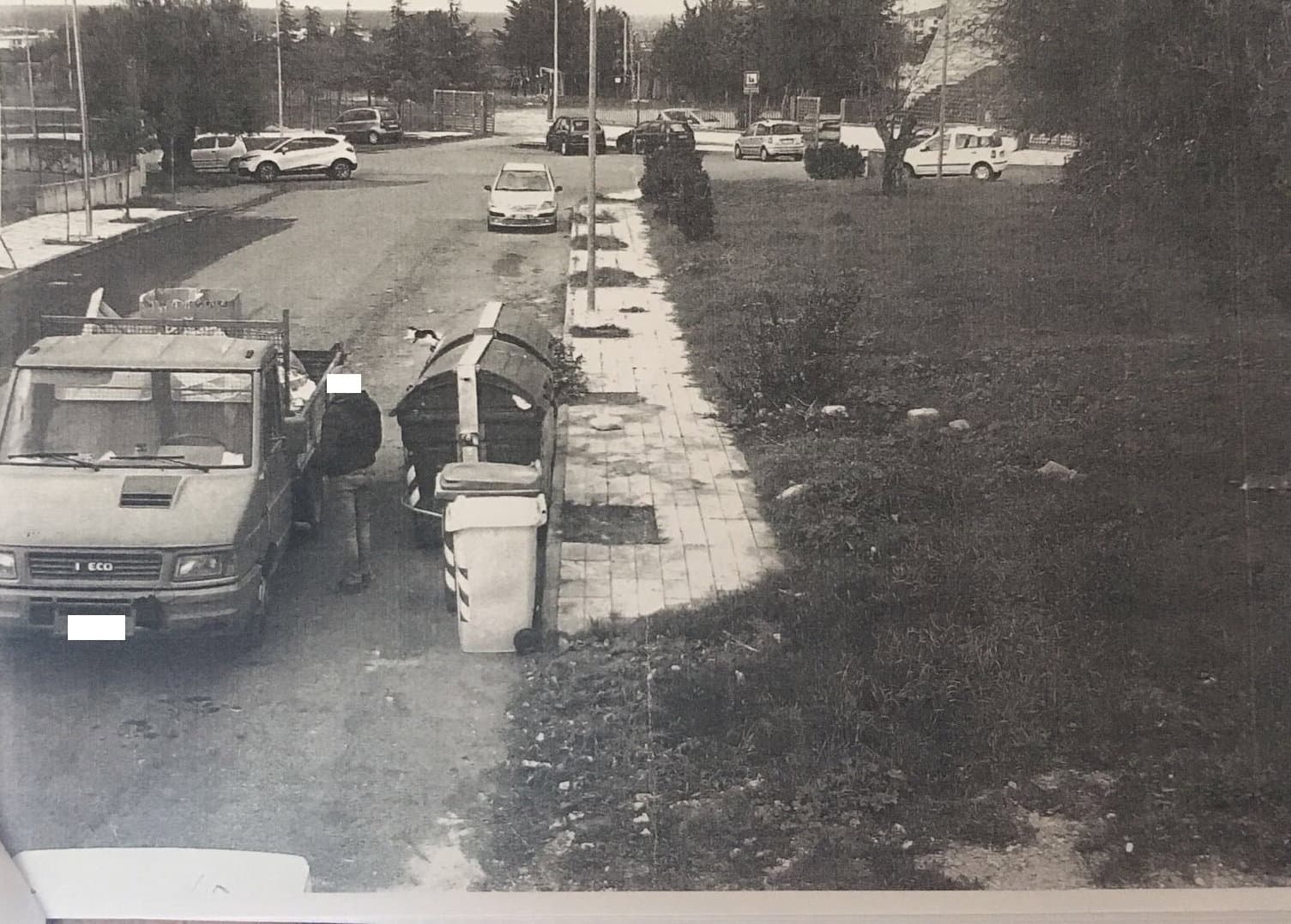 Rifiuti, a Rossano diffuse foto trasgressori