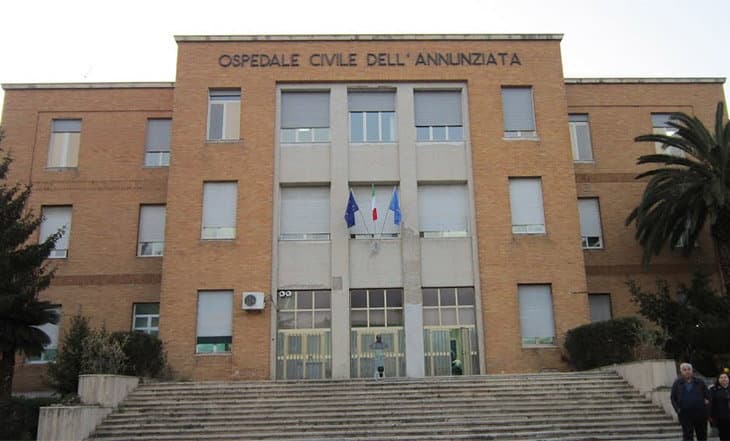 Cosenza, Tribunale: genitori cercano verità per la morte del loro bambino
