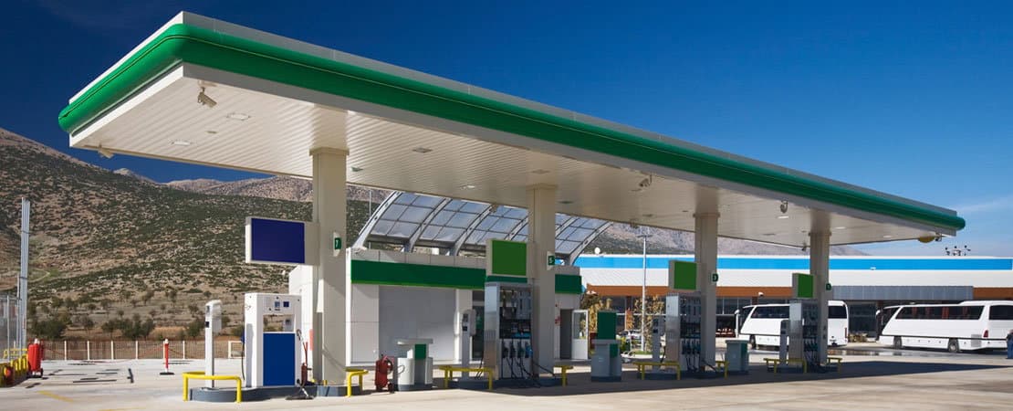 Finanza, contestate violazioni a 12 impianti di distribuzione carburante