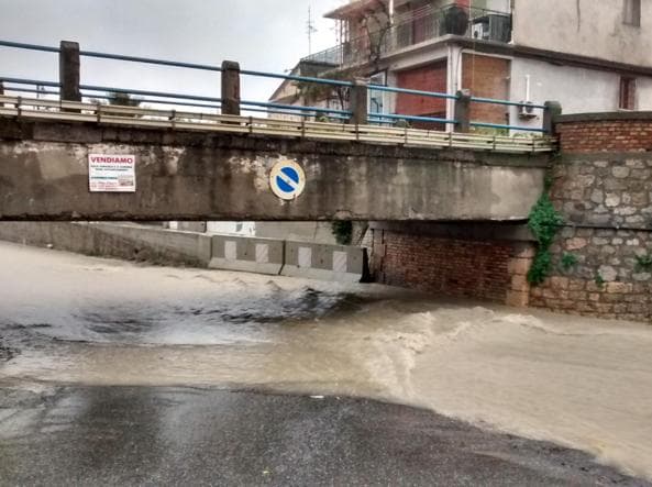 Emergenza idrica in tutta la Calabria