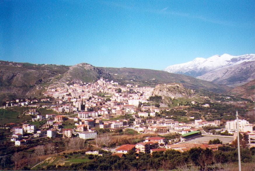 Fusione Corigliano-Rossano: Papasso chiede ai due Comuni una riflessione