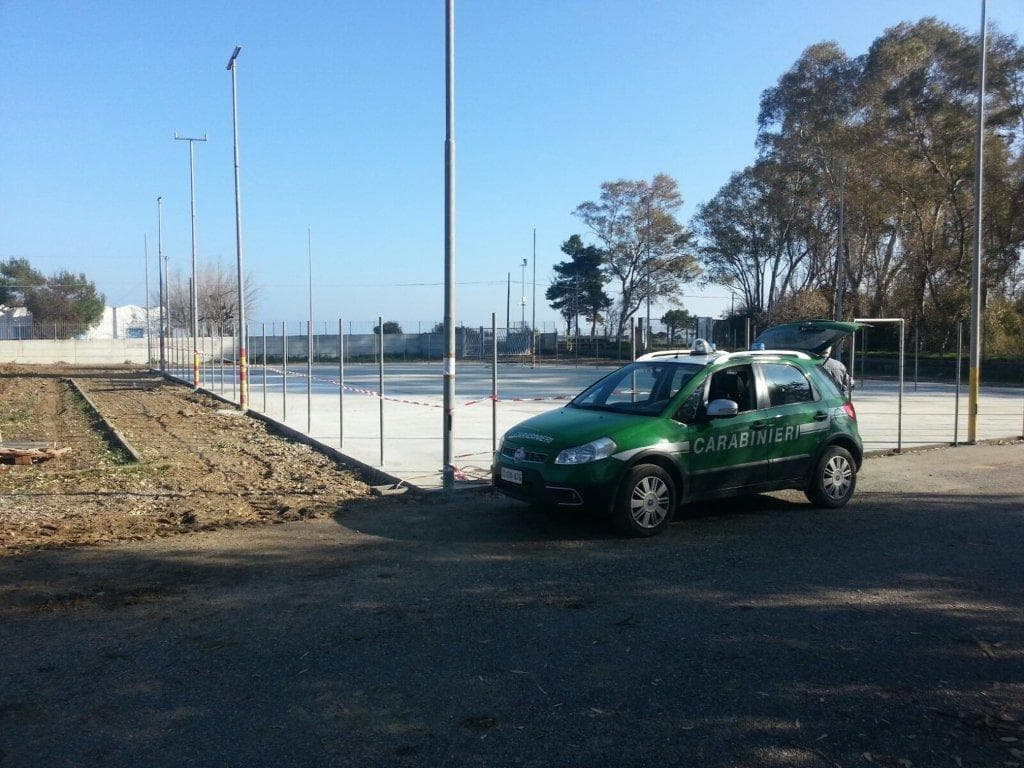 Campo di calcetto abusivo sequestrato in località Zolfara