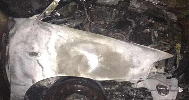Trebisacce, incendiata una vecchia Fiat Punto