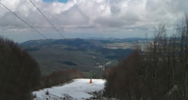 Camigliatello imbiancata, colpo di coda dell'inverno