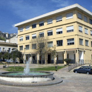 Amministrative, a Trebisacce sfida Mundo-Bianchi
