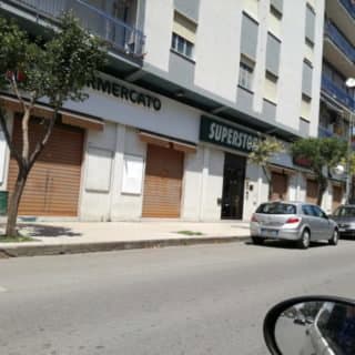 Trebisacce, chiude la Standa: decine di lavoratori a casa