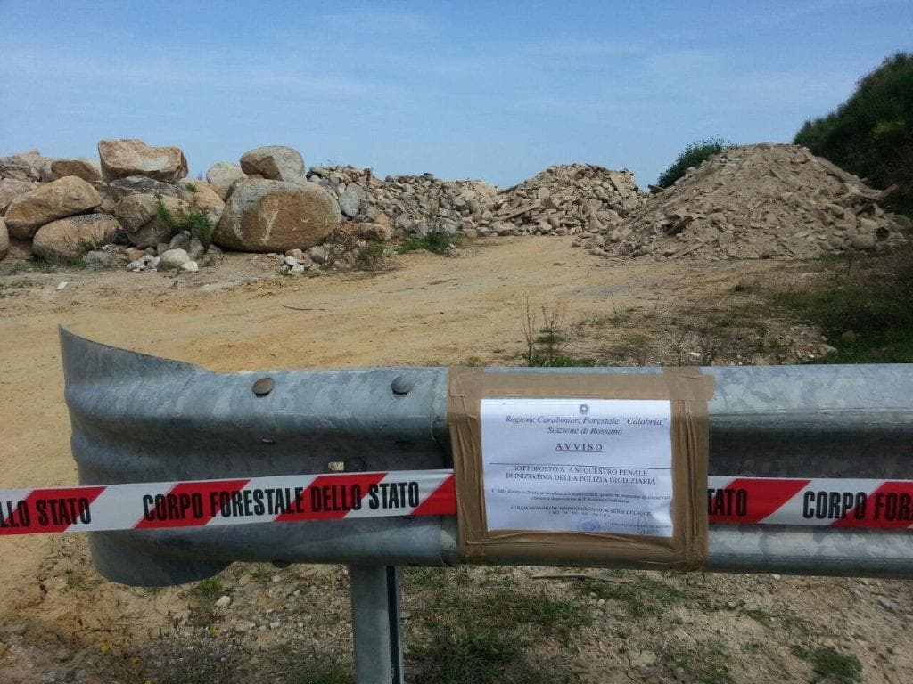 Campana, sequestrata discarica abusiva