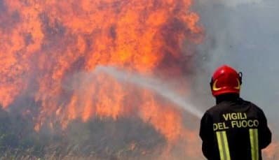 Piromani imperversano anche nell'Alto Jonio