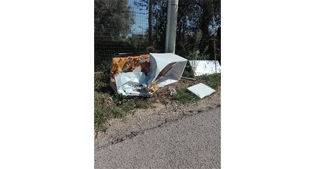 Fidelitas: immondizia presente in contrada Torre di Mezzo