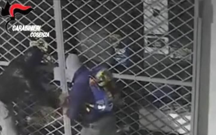 Carabinieri Corigliano, sgominata banda dedita ai furti in abitazione