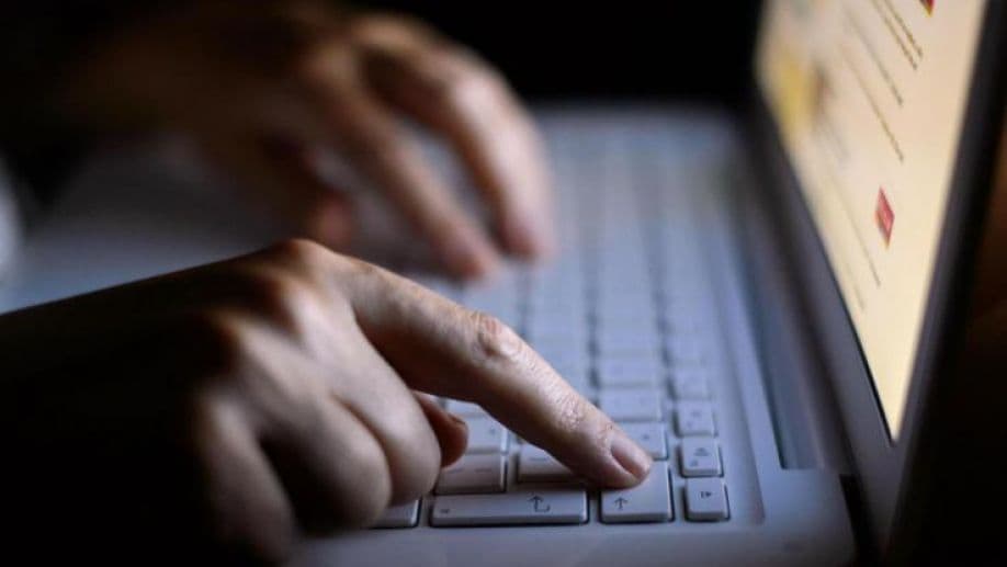Operazione anti pedopornografia, scoperto maxi archivio