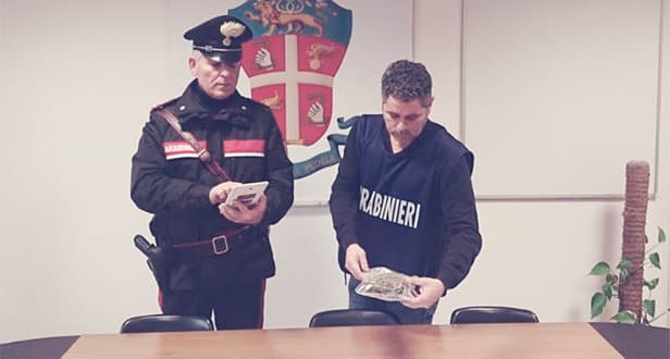 Corigliano: nasconde la droga nella spazzatura ma i Carabinieri lo scoprono