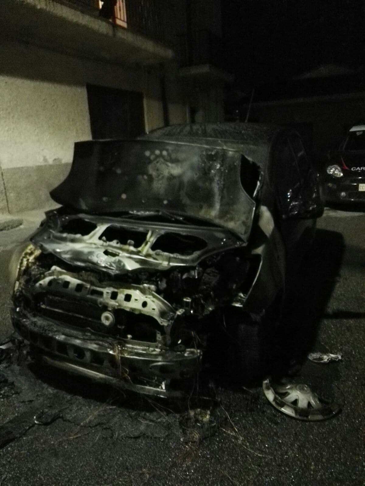 Cariati,auto in fiamme.La solidarietà de L'Alternativa a Rosetta Graziano