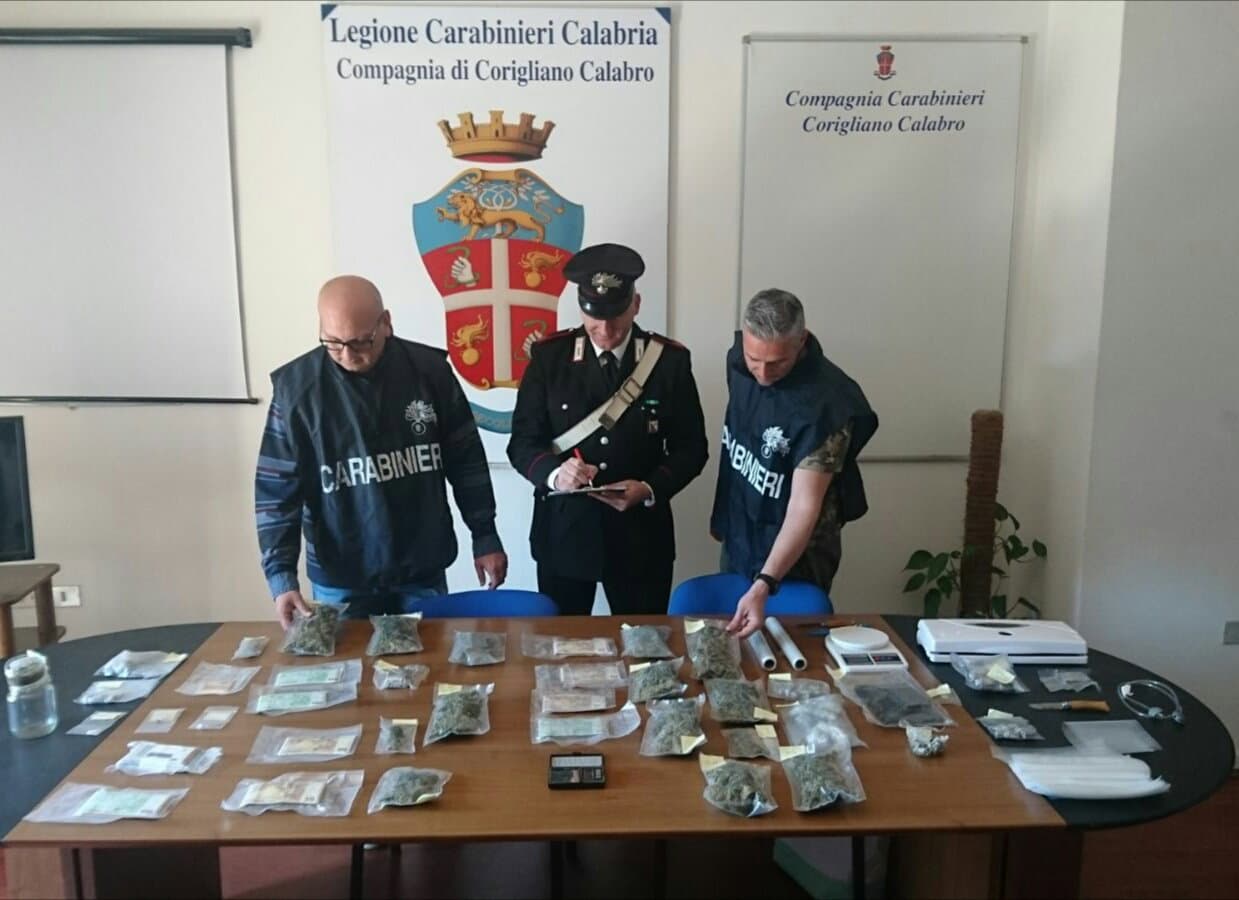 Carabinieri Corigliano: sequestro stupefacenti, un arresto e una denuncia