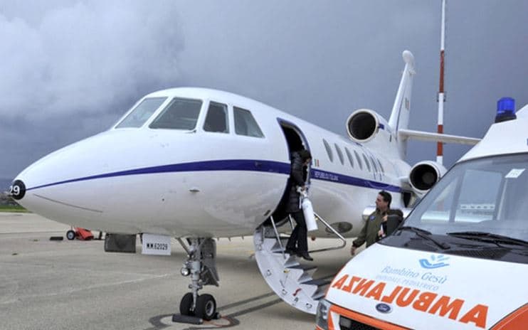 Volo urgente Calabria-Roma per un bimbo in pericolo di vita