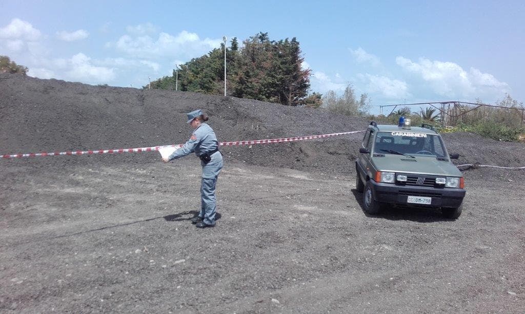 Carabinieri Forestale, sequestrati 4000 metri cubi di fresato d’asfalto a Roseto