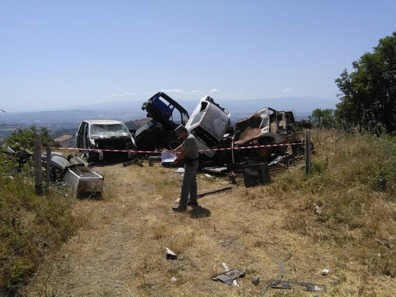 Carabinieri Parchi, Pollino: sequestro discarica abusiva San Donato di Ninea