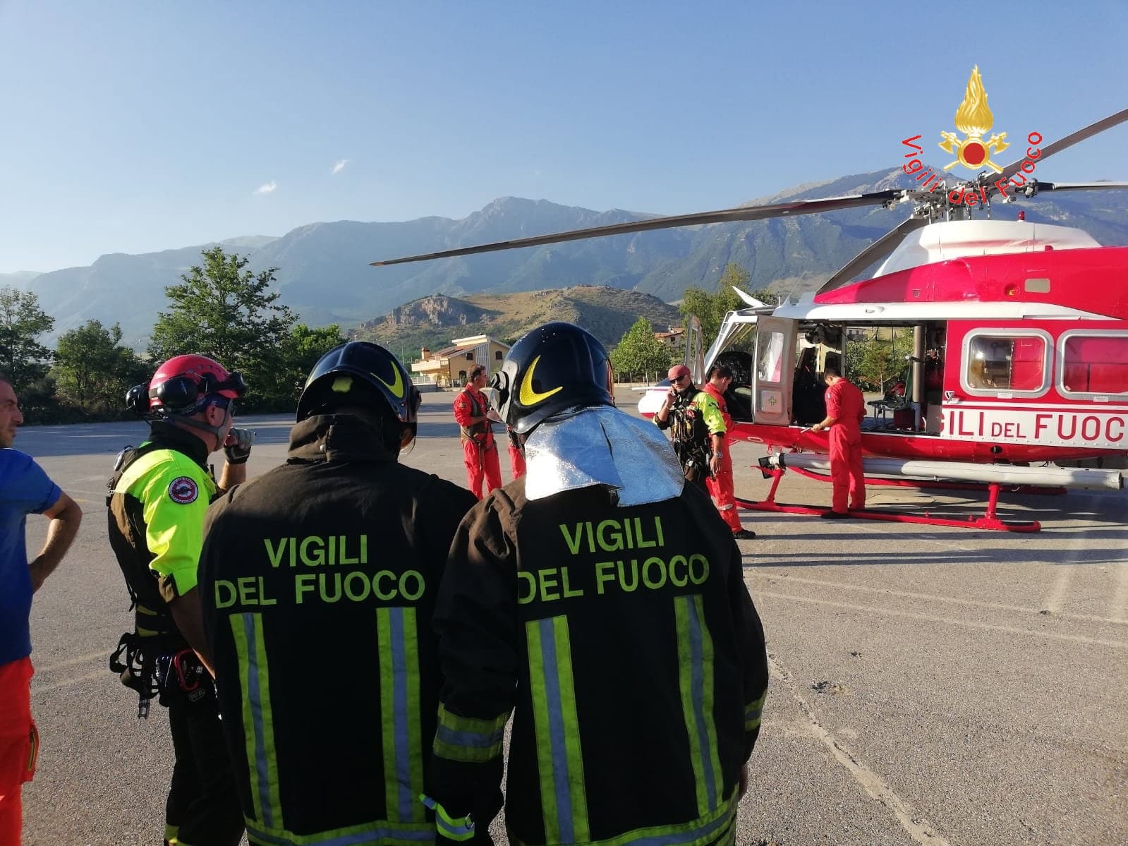 VVF Cosenza, Civita: escursionista cade durante una gita. Recuperata con elicottero
