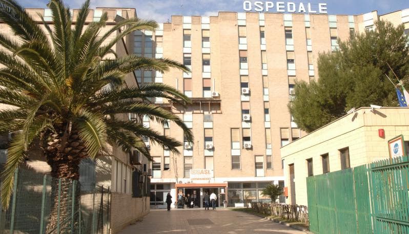 Crotone: medico comunica morte paziente e viene aggredito
