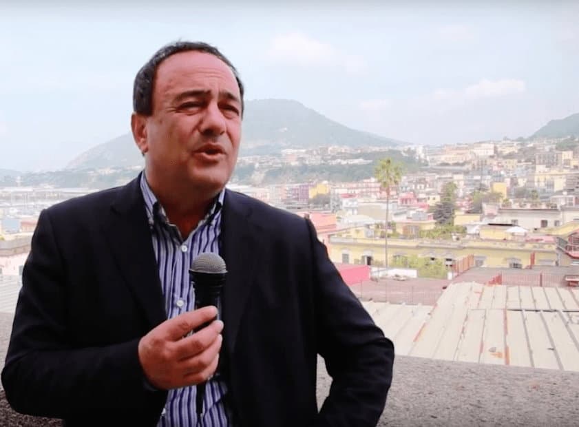 Riace, Mimmo Lucano agli arresti domiciliari
