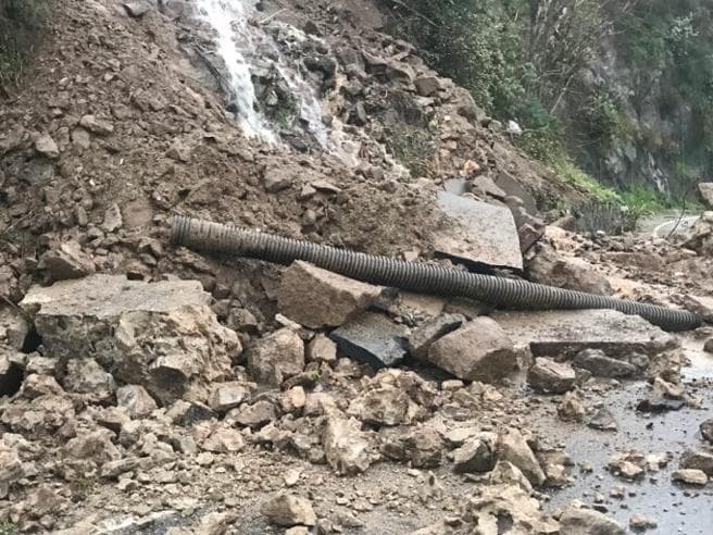 Tragedia a Isola, 4 morti sepolti da una frana. L'imprenditore ed editore Massimo Marrelli tra le vittime