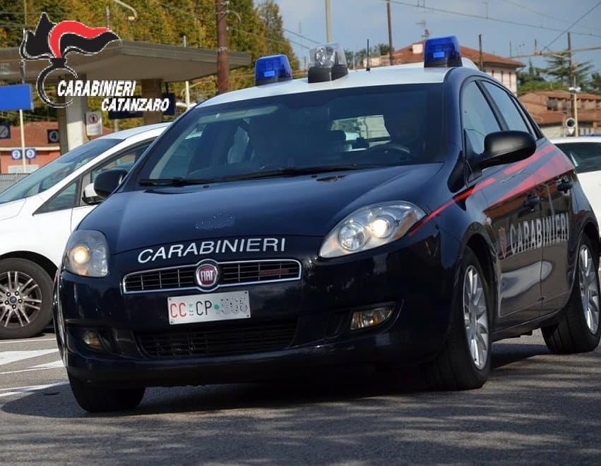 Tragedia nel Cosentino: 87enne uccide la moglie a coltellate