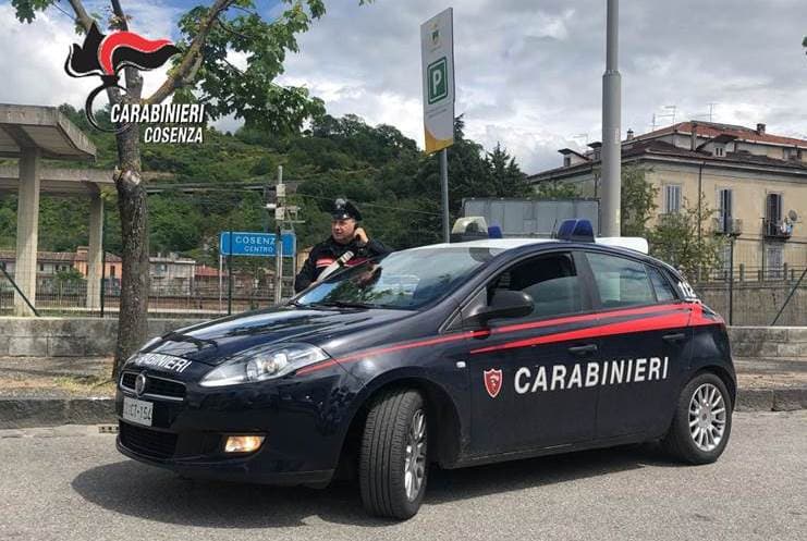 Cosenza: tassista abusivo sorpreso dai Carabinieri