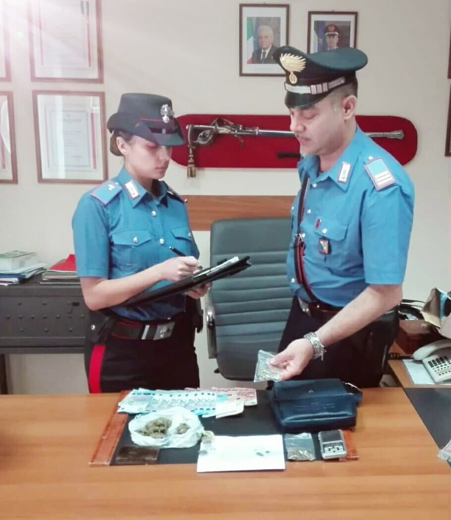 A piazzetta Portofino di Schiavonea market di droga fra giovanissimi