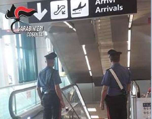 Carabinieri Cosenza: ricercato per omicidio, catturato in Polonia. Nel pomeriggio di ieri è stato estradato in Italia