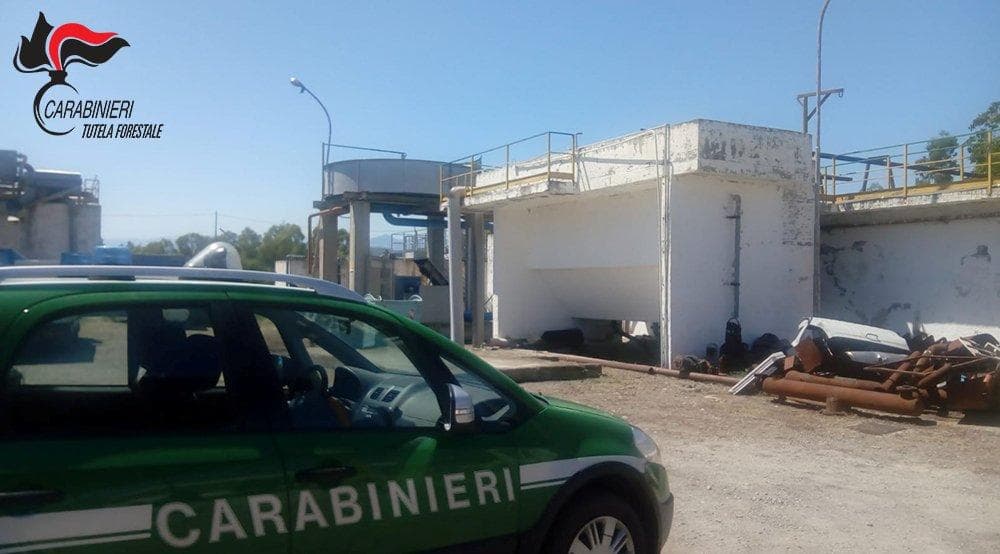 Liquami fognari in un fiume, tre denunce a Crosia