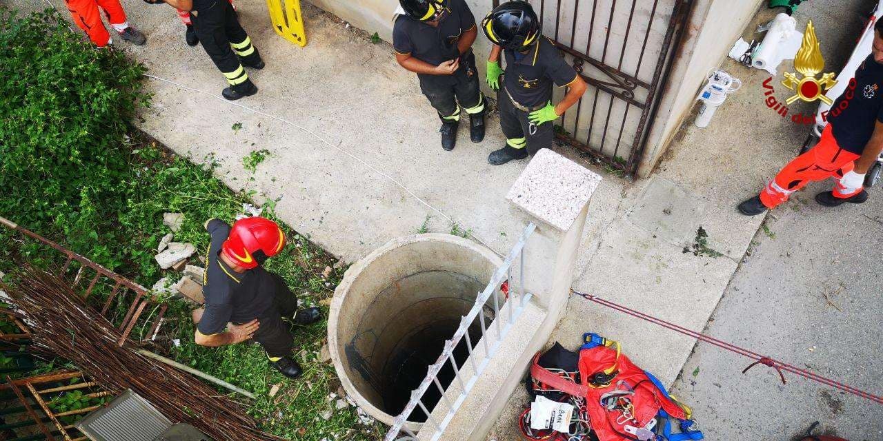 Precipita in un pozzo profondo 12 metri, salvato 58enne a Cirò