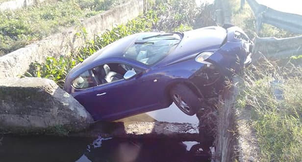 Buca killer, tragedia sfiorata a Santa Lucia: auto finisce nel canalone