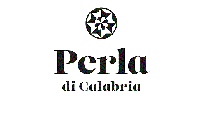 Perla di Calabria diventa progetto culturale. Domani si inaugura lo Store ispirato al Patìr