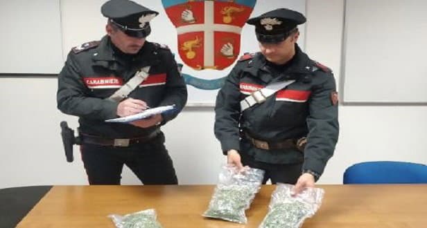 Corigliano Rossano: fermati con 300 grammi di droga. Uno dei due ha solo 16 anni
