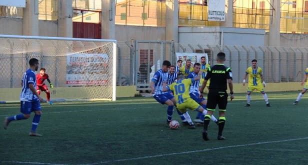 Serie D: il Corigliano Calcio a Licata dura un tempo