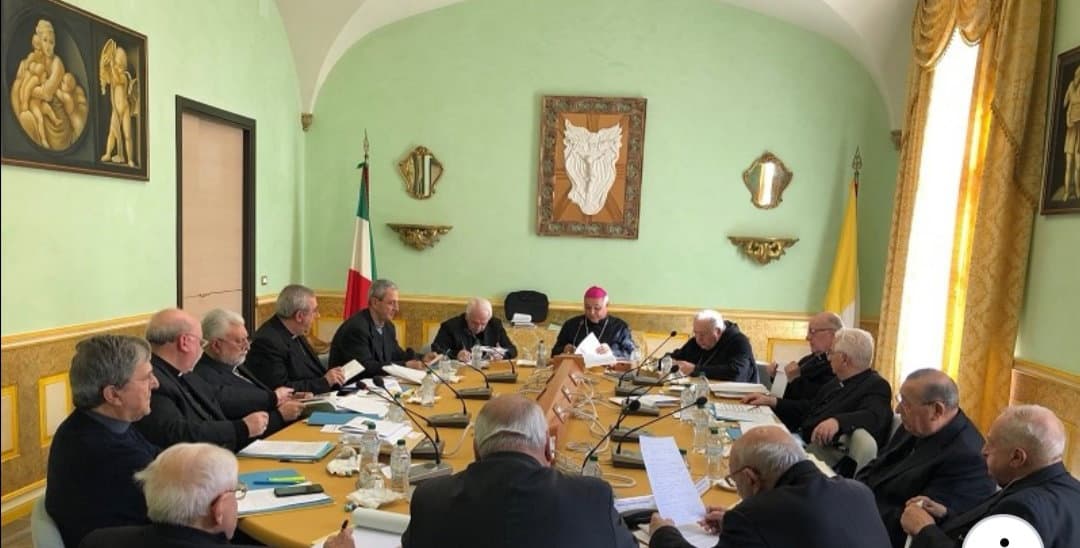 Arcidiocesi di Rossano-Cariati: sospesa ogni celebrazione religiosa, anche le messe