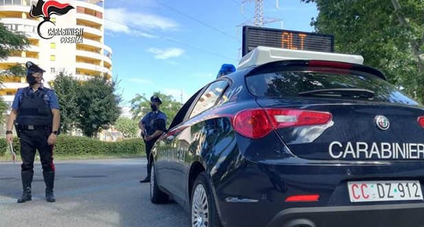 Occupa un appartamento, i carabinieri arrestano un 40enne